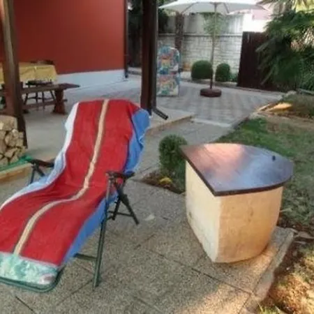 Apartamento Grosse In Novigrad Mit Schoenem Garten *
